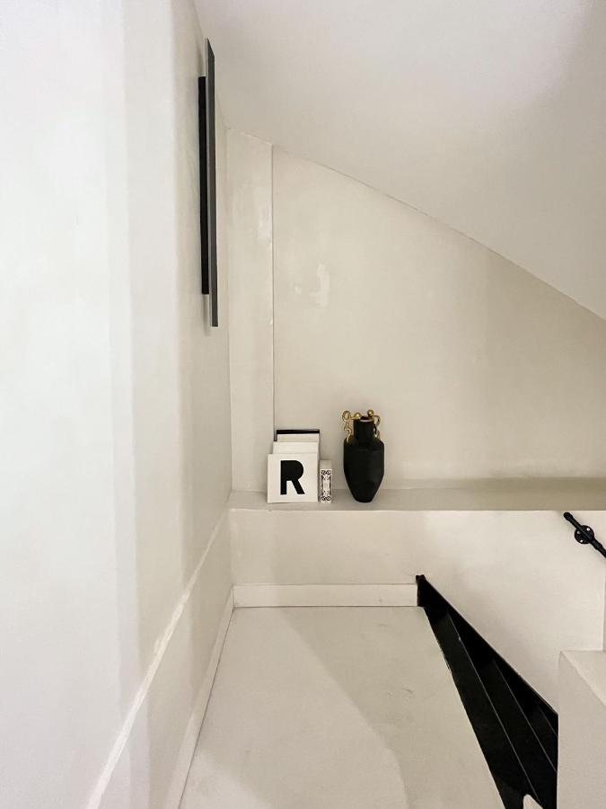 Superb Apartment Palais Royal Louvre Museum Free Netflix Paris Eksteriør billede
