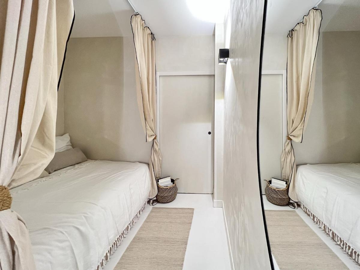 Superb Apartment Palais Royal Louvre Museum Free Netflix Paris Eksteriør billede